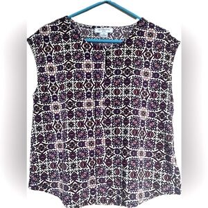 Liz Claiborne Blouse with Geometric Pattern. Excellent condition. Size PL
